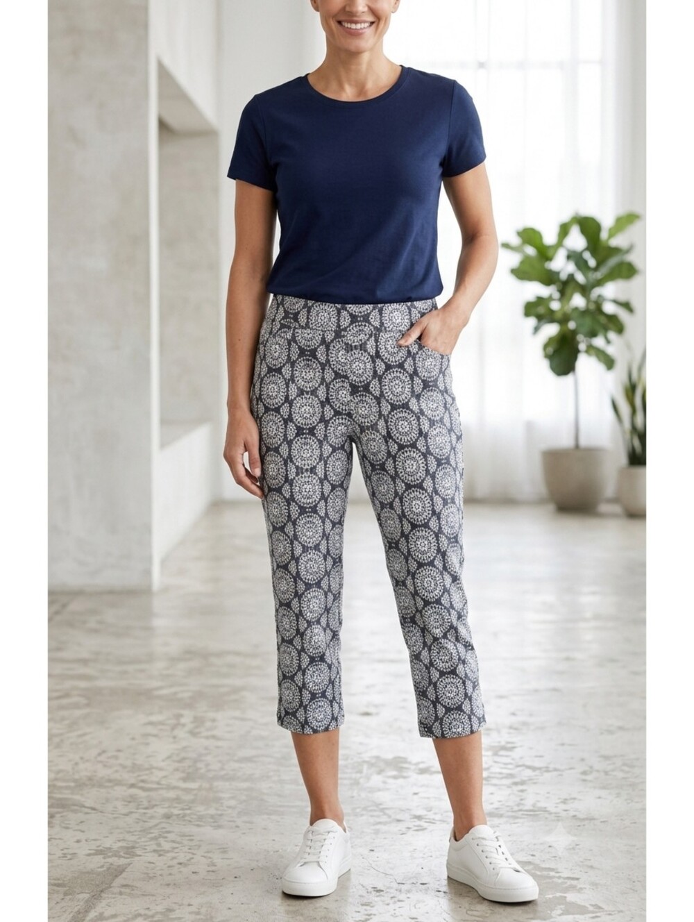 Woman's Black and White Medallion Print Crop Pants